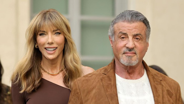 SAN MARINO, CALIFORNIA - OCTOBER 13: (L-R) Sistine Stallone, Jennifer Flavin, Sophia Stallone and Sylvester Stallone attend the Ralph Lauren SS23 Runway Show at The Huntington Library, Art Collections, and Botanical Gardens on October 13, 2022 in San Marino, California. (Photo by Amy Sussman/Getty Images)