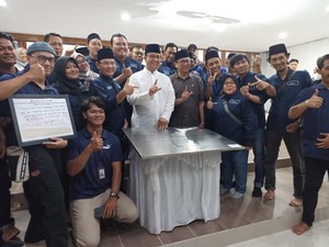 Sehari Jelang Purnatugas, Anies Resmikan Renovasi Masjid di Lebak Bulus