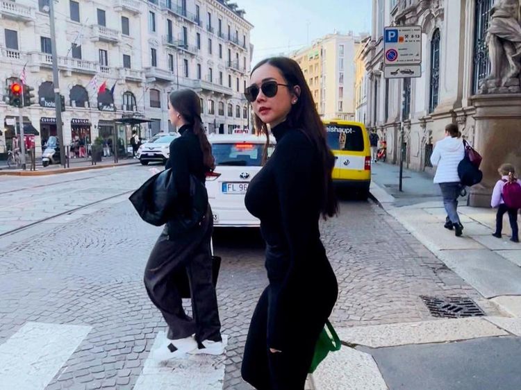 Potret Aura Kasih di Eropa, Sendirian Nyari Seblak