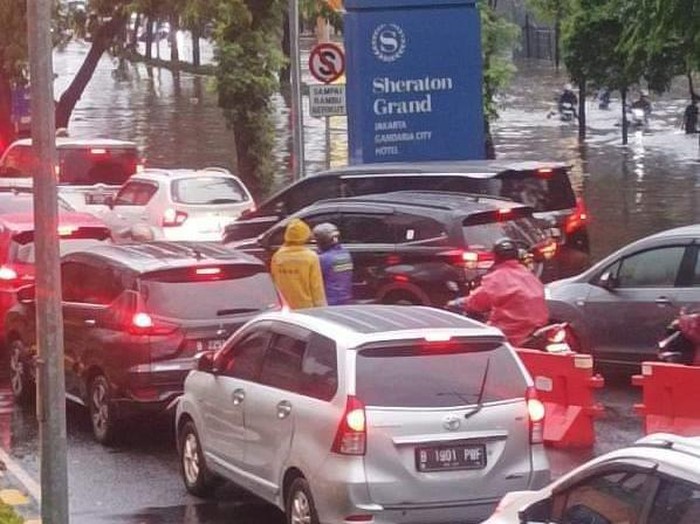 Banjir sempat genangi kawasan Gandaria City (Dok.istimewa)