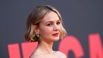 Carey Mulligan... Senyumanmu Itu Lo