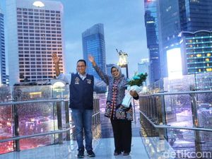 Di Akhir Masa Jabatan, Anies Resmikan Halte TransJakarta Bundaran HI