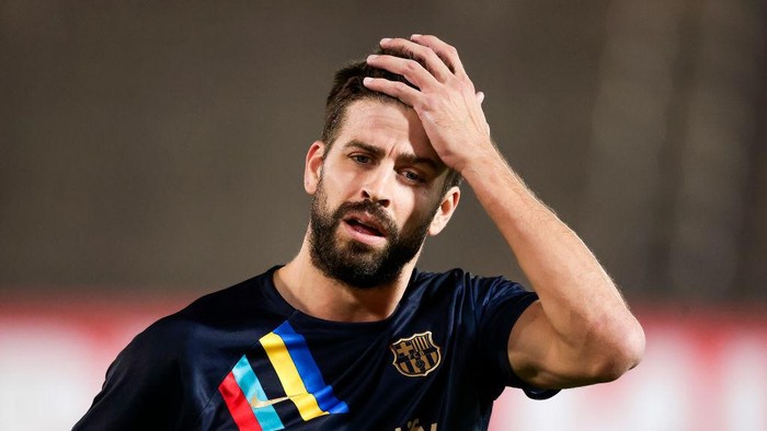 PALMA DE MALLORCA, SPAIN - OCTOBER 1: Gerard Pique of FC Barcelona during the La Liga Santander  match between Real Mallorca v FC Barcelona at the Visit Mallorca Estadi on October 1, 2022 in Palma de Mallorca Spain (Photo by David S. Bustamante/Soccrates/Getty Images)