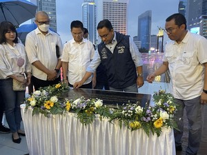 Anies Resmikan Halte Bundaran HI Meski Belum Rampung Direvitalisasi
