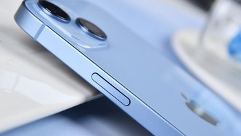 Di sisi lain, iPhone 14 Pro dan iPhone 14 Pro Max terus dicari oleh konsumen. Apple diyakini telah mengalihkan produksi dari varian non-Pro untuk membuat lebih banyak iPhone 14 Pro dan iPhone 14 Pro Max. Foto: Sina Mobile