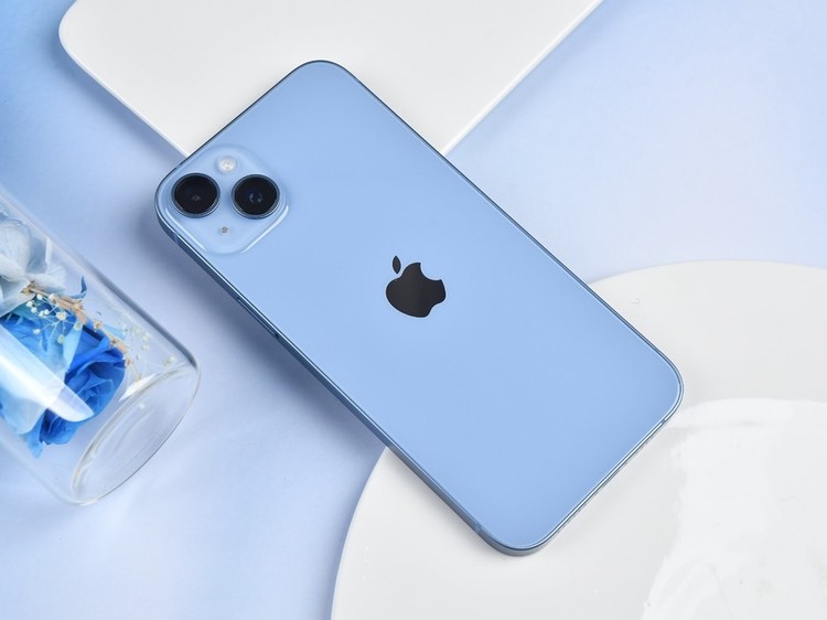 iPhone 14 Plus