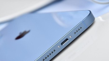 Tidak lama setelah pre-order dibuka pada pertengahan September, analis Ming-Chi Kuo mengatakan permintaan untuk iPhone 14 dan iPhone 14 Plus lebih lemah dibandingkan iPhone SE 3 dan iPhone 13 mini. Bahkan Kuo menyebut strategi produk Apple untuk iPhone standar tahun ini gagal. Foto: Sina Mobile