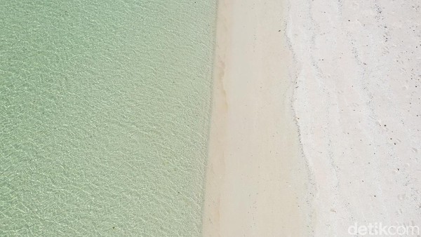 Pemandangan yang indah ditambah suasana syahdu membuat rasa lelah menempuh perjalanan jauh ke Elyasa terbayar lunas. Indah, teduh, dan asri adalah tiga kata yang tepat untuk menggambarkan suasana di sana. Pemandangan yang indah ditambah suasana syahdu membuat rasa lelah menempuh perjalanan jauh ke Elyasa terbayar lunas. Indah, teduh, dan asri adalah tiga kata yang tepat untuk menggambarkan suasana di sana.Â