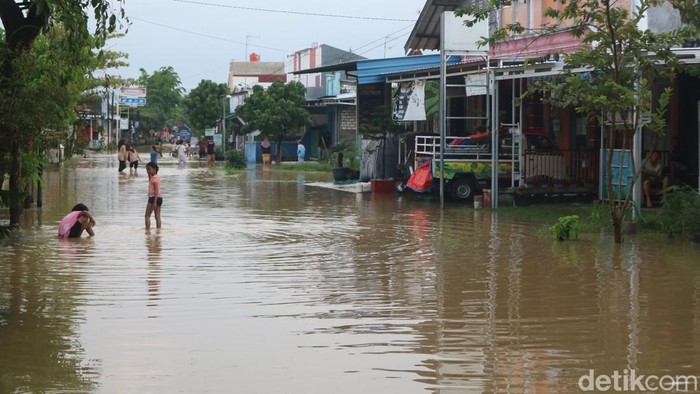 Kondisi banjir di Desa Gabus, Pati, Sabtu (15/10/2022) pukul 16.00 WIB