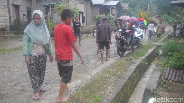 Lokasi korban hilang terseret arus hingga jatuh ke sungai di Polman.