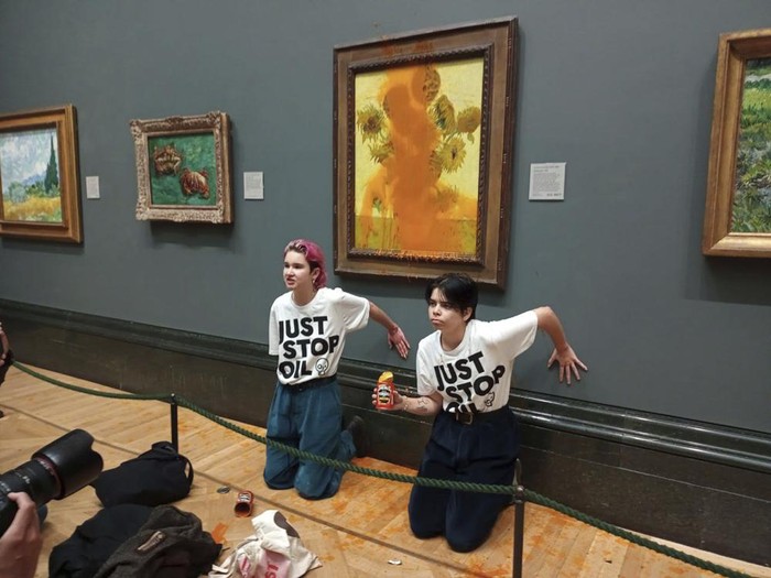 Lukisan Van Gogh di London Dilempar Kaleng Sup Tomat