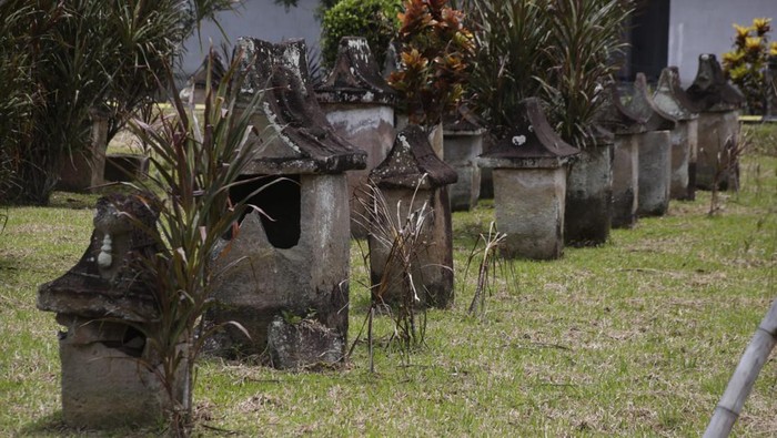 Makam Waruga