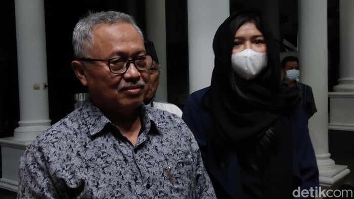 Persiapan pernikahan Kaesang dengan Erina Gudono.