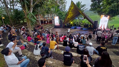 Pertunjukan musik mewarnai hari pertama FCW di objek wisata Jatiluwih, Tabanan, Bali, Sabtu (15/10/2022).