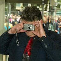 Sebelum terkenal sebagai sosok Hagrid, aktor yang memulai karier di dunia akting pada awal 1980-an ini pernah menjadi bagian dari keluarga franchise James Bond. Dua film agen 007 dibintanginya, yakni Golden Eye (1995) dan The World Is Not Enough (1999), sebagai seorang mafia Rusia bernama Valentin Dmitrovich Zukovsky. (Foto: Getty Images/Dave Hogan)