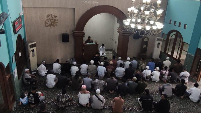 Salat gaib untuk Steven Indra Wibowo alias Koh Steven di Masjid Jogokariyan Jogja, Sabtu (15/10/2022)