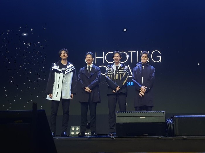 Shooting Star Asia Tour konser di Indonesia.