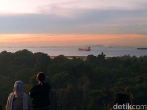 Menikmati Matahari Terbenam di Batam, Ada Pemandangan Singapura