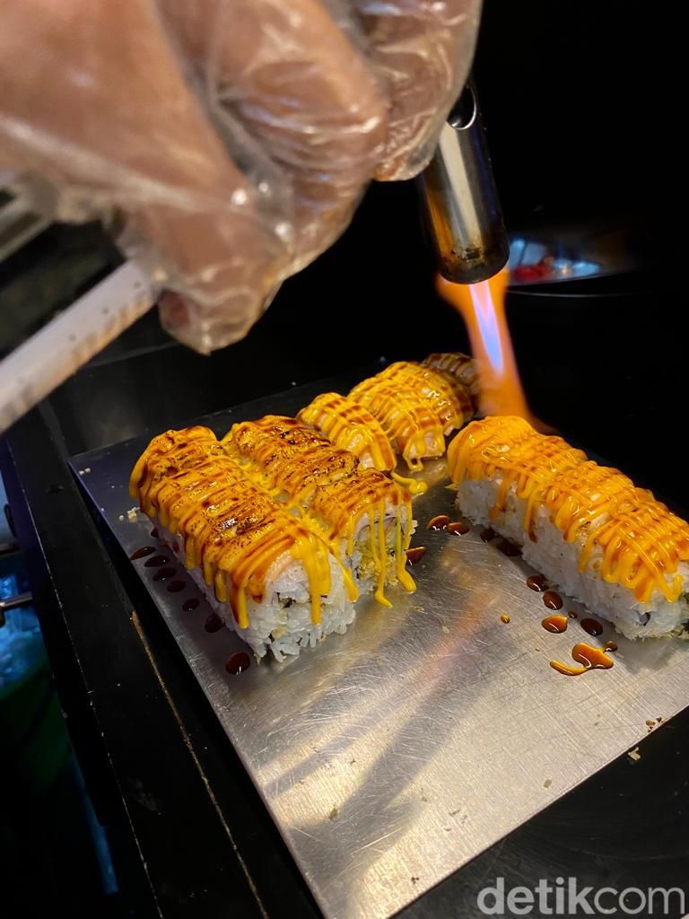 Sushi Oishi, Sushi Gerobakan Enak Rp 12.000 di Dekat Grand Indonesia