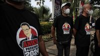 Anies Lepas Jabatan, Simpatisan Kumpul Di Balai Kota Jakarta