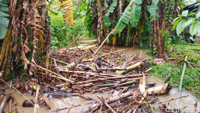 banjir pesanggaran banyuwangi