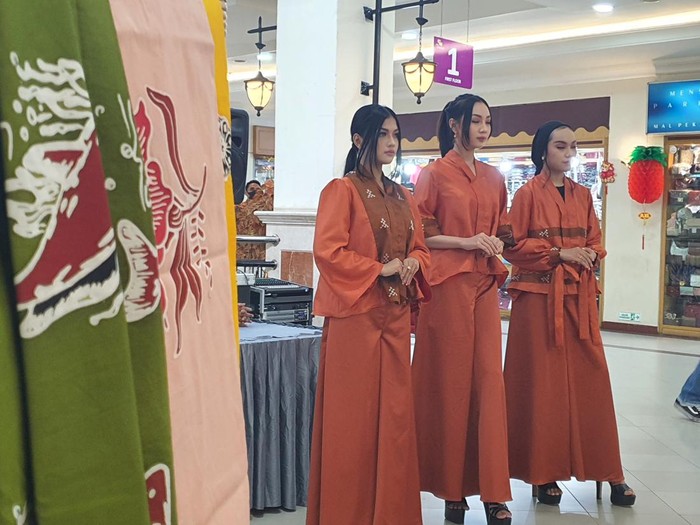 Batik Riau yang akan ditampilkan di Ipoh Fashion Week Istimewa