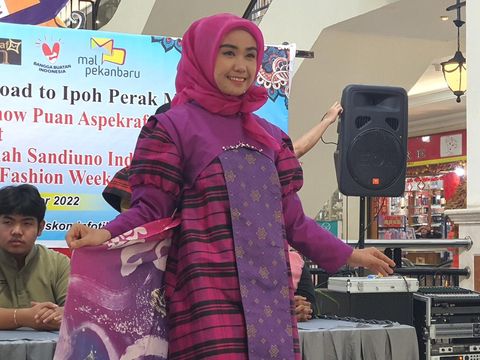 Batik Riau yang akan ditampilkan di Ipoh Fashion Week