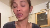 Bunda Corla dianggap menghibur banyak orang saat live di Instagram. Foto: Instagram @corla_2