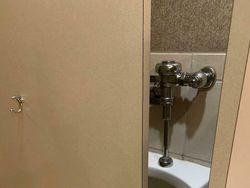 Deretan Desain Nyeleneh Ini Bikin yang Melihat Kebingungan