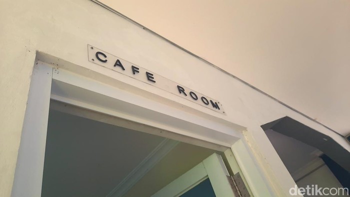 Green Cafe, kafe tersembunyi di IPAL Krukut, Jakarta Selatan.