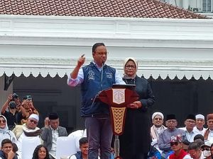 Hadiri Perpisahan, Anies Pidato Menghadap Utara