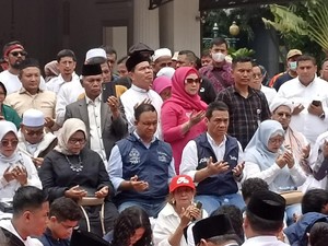 Harapan Warga di Perpisahan Anies: Semoga Kartu Lansia Bukan Cuma di Jakarta