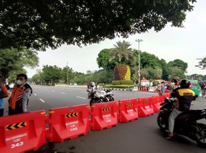 Ada Perpisahan Anies, Jalan Medan Merdeka Selatan Arah Balai Kota Ditutup