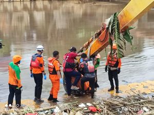 Jasad Diduga Mahasiswi IPB Terseret Banjir di Bogor Ditemukan di Jakbar!