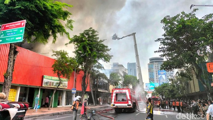 kebakaran di surabaya gemblongan