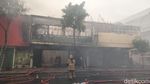 Kebakaran Ludeskan Toko Karpet di Jalan Gemblongan Surabaya