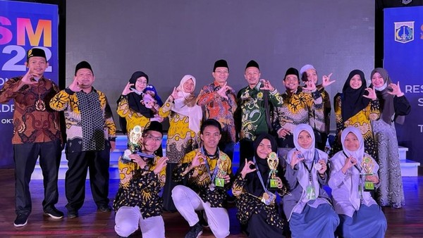 Chiroyli, nozik jinsiy aloqa videosini tomosha qiling