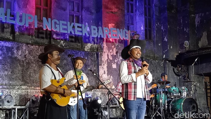 Penampilan Pecas Ndahe di The Heritage Palace, Kecamatan Kartasura, Kabupaten Sukoharjo, Sabtu (15/10/2022) malam.
