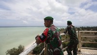 detikcom bersama BRI mengadakan program Tapal Batas yang mengulas perkembangan ekonomi, infrastruktur, hingga wisata di beberapa wilayah terdepan Indonesia. Untuk mengetahui informasi dari program ini ikuti terus berita tentang Tapal Batas di tapalbatas.detik.com! detikcom bersama BRI mengadakan program Tapal Batas yang mengulas perkembangan ekonomi, infrastruktur, hingga wisata di beberapa wilayah terdepan Indonesia. Untuk mengetahui informasi dari program ini ikuti terus berita tentang Tapal Batas di tapalbatas.detik.com!