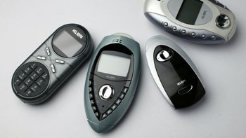 Semenjak kegagalan besar seri ini, Siemens praktis tak bisa bangkit sehingga akhirnya tinggal kenangan alias ambruk. Siemens banyak dikritik karena lambat berinovasi di bidang kamera, desain maupun layar. Pada dasarnya, Siemens gagal mengantisipasi tren yang berkembang di bisnis ini, kata Theo Kitz, analis di Merck Finck. Foto: Getty Images