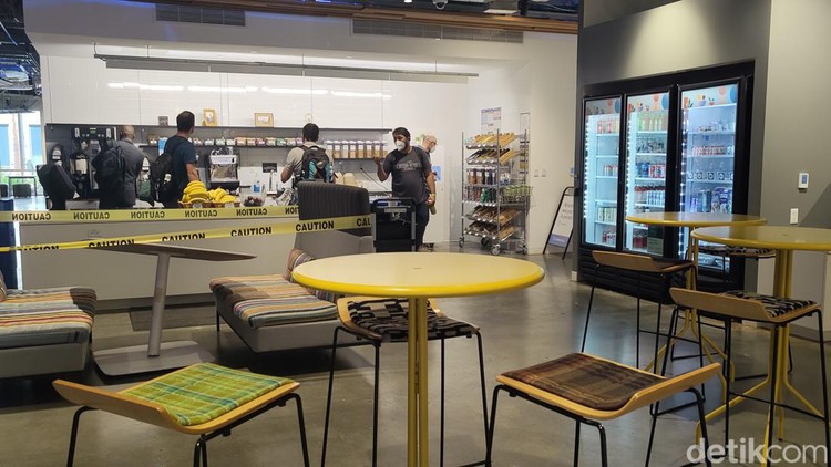 Suasana Kantor Pusat Meta di Palo Alto, Amerika Suasana Kantor Pusat Meta di Palo Alto, Amerika
