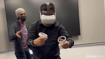 Para tamu yang datang ke markas besar Meta, pasti diajak mencoba Metaverse. Foto: Fitraya Ramadhanny/detikcom