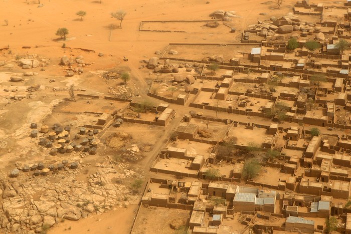 Sebagai benua terbesar kedua di dunia, Afrika memiliki beragam keajaiban alam dan budaya. Berikut ini deretan negara terbesar di Afrika. Penasaran?