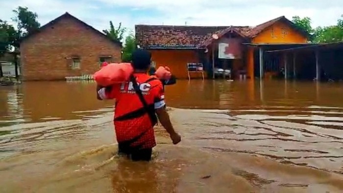 banjir di banyuwangi