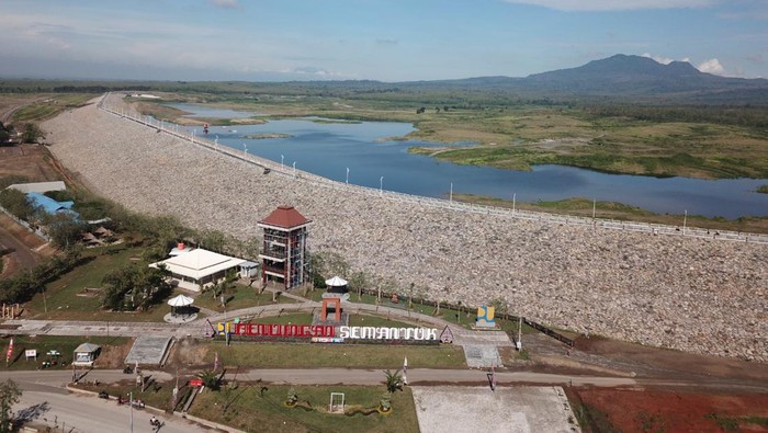 Bendungan Semantok di Nganjuk
