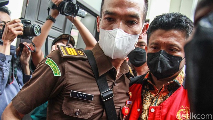 Ferdy Sambo usai menjalani sidang perdana di PN Jaksel. Ferdy Sambo didakwa melakukan pembunuhan berencana terhadap Brigadir Nopriansyah Yosua Hutabarat.