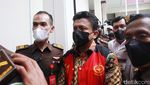 Berompi Tahanan, Ferdy Sambo Didakwa Lakukan Pembunuhan