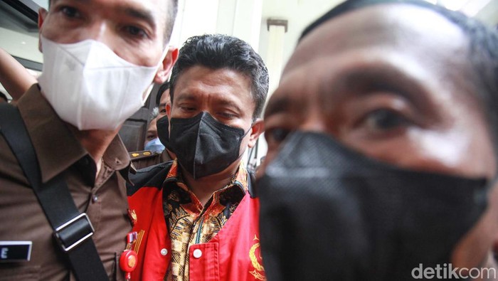 Ferdy Sambo usai menjalani sidang perdana di PN Jaksel. Ferdy Sambo didakwa melakukan pembunuhan berencana terhadap Brigadir Nopriansyah Yosua Hutabarat.