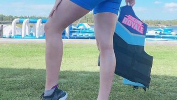 Beberapa bulan lalu, Kaitlyn Amouranth Siragusa, membeberkan penghasilannya dari OnlyFans. Foto: (Twitter).