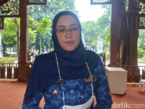 Heboh Lagu Pergilah Kasih Berbau Selingkuh ala Bupati Anne